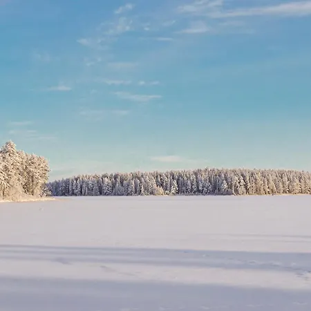Lakefront Ainola, 55 Km From *
