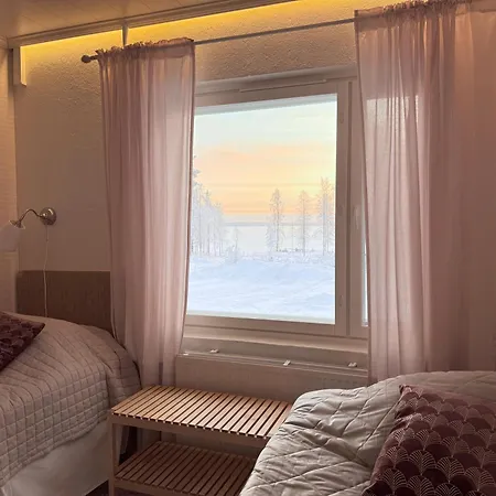 Willa Lakefront Ainola, 55 Km From *