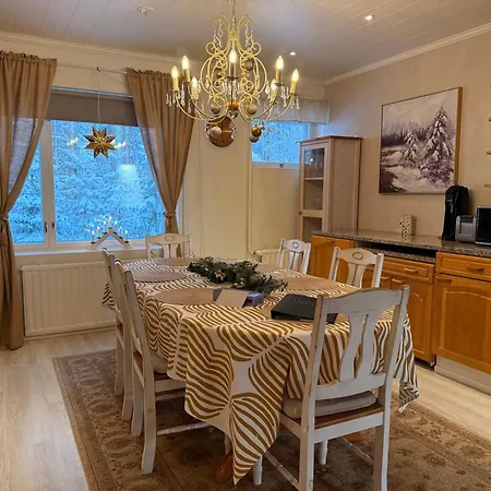 Villa Lakefront Ainola, 55 Km From