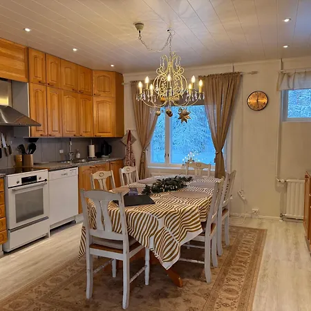 Lakefront Ainola, 55 Km From Villa *