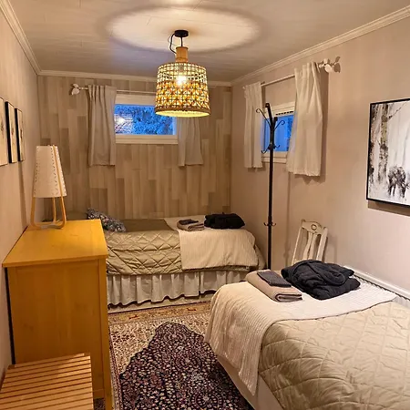 Lakefront Ainola, 55 Km From Villa