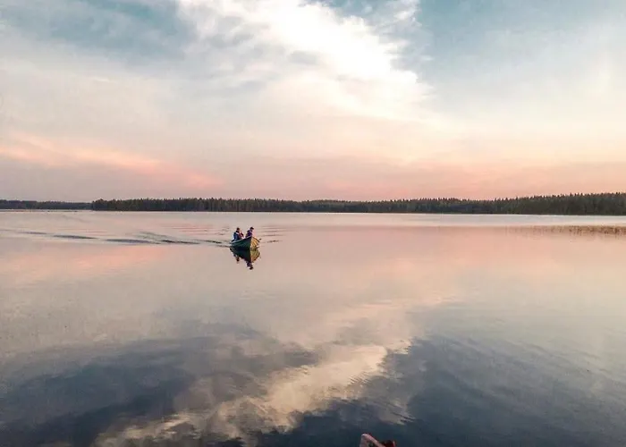 Вилла Lakefront Ainola, 55 Km From *