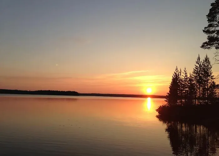 Lakefront Ainola, 55 Km From Villa
