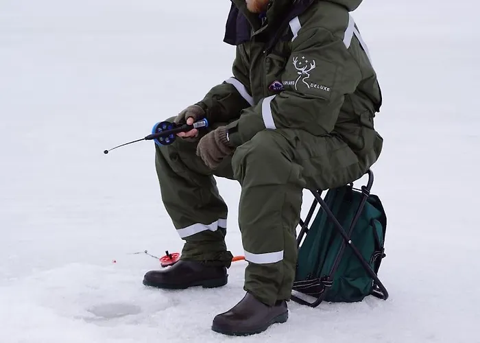 Villa Lakefront Ainola, 55 Km From *