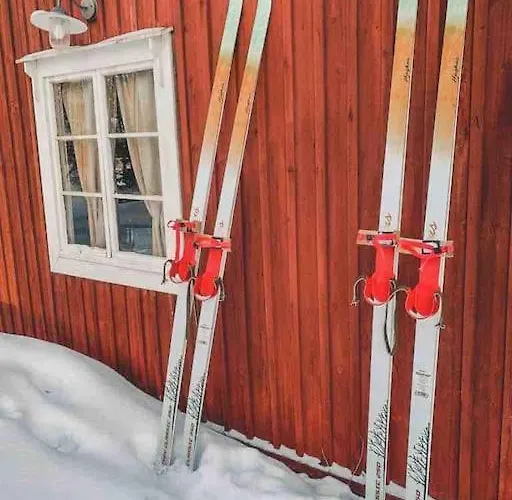 Villa Lakefront Ainola, 55 Km From *