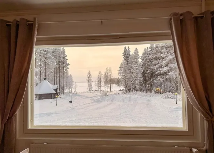 Villa Lakefront Ainola, 55 Km From